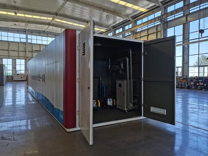 Integrated STP (A/O, A2O, MBR, MBBR) — Sewage treatment plant terpadu tipe kontainer dengan pintu akses terbuka memperlihatkan perpipaan dan blower di dalamnya